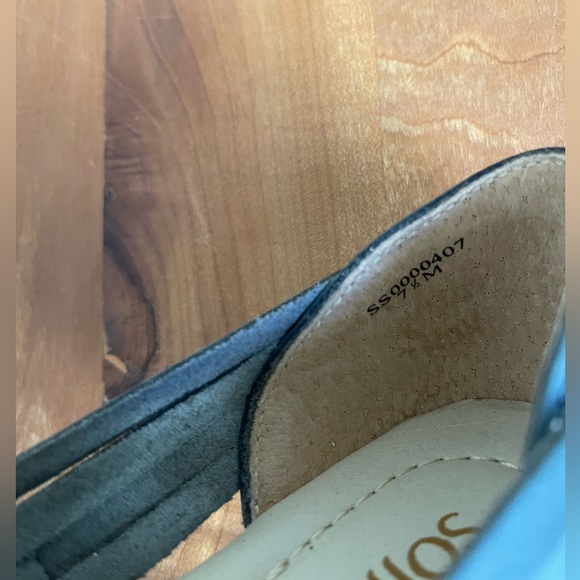 NWOT Softspots "Trinidad" Blue Leather Hurache Slip-On Shoes Size 7.5 Flats - Picture 7 of 8